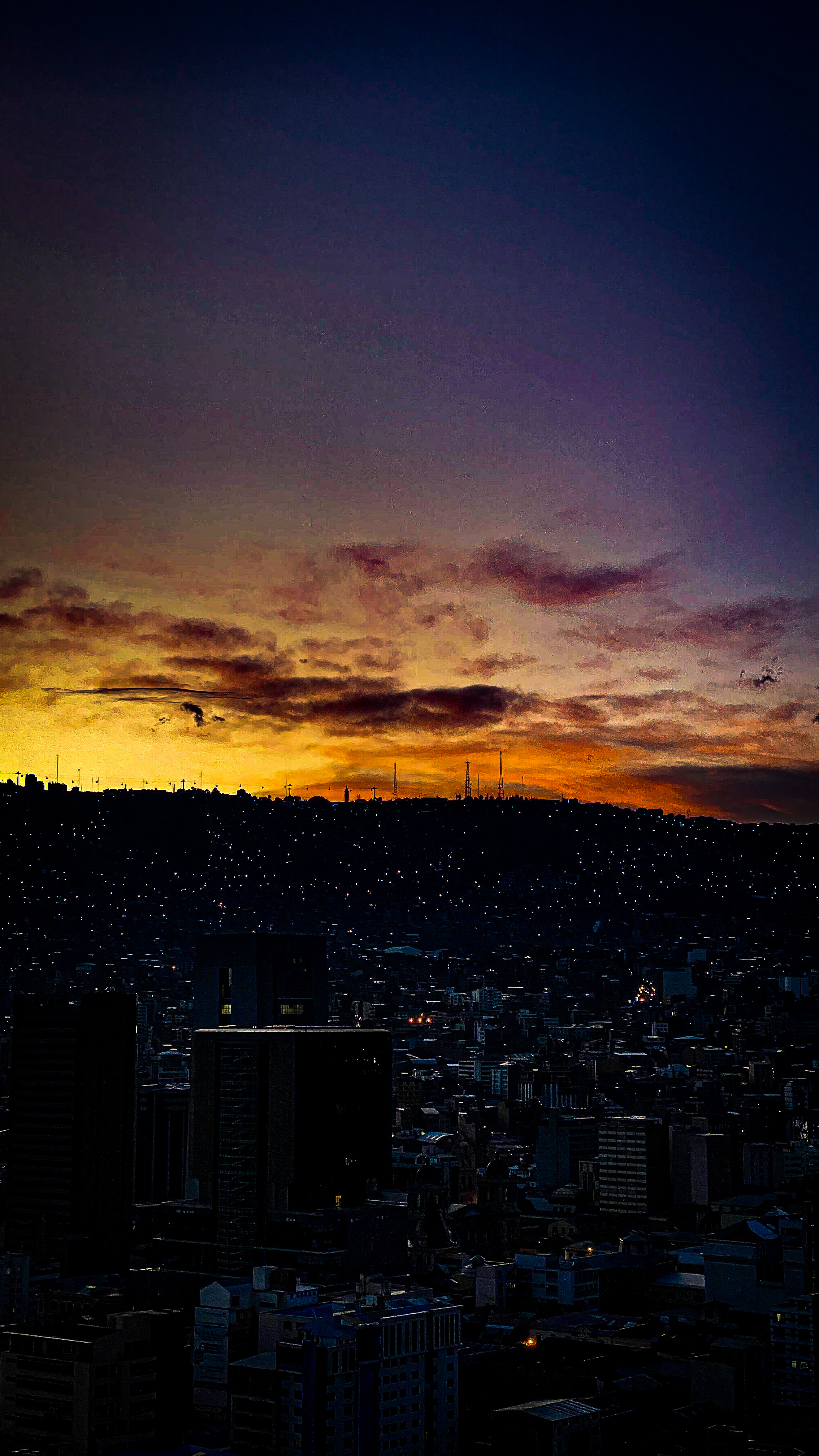 La Paz skyline at dusk